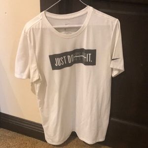 Nike t shirt